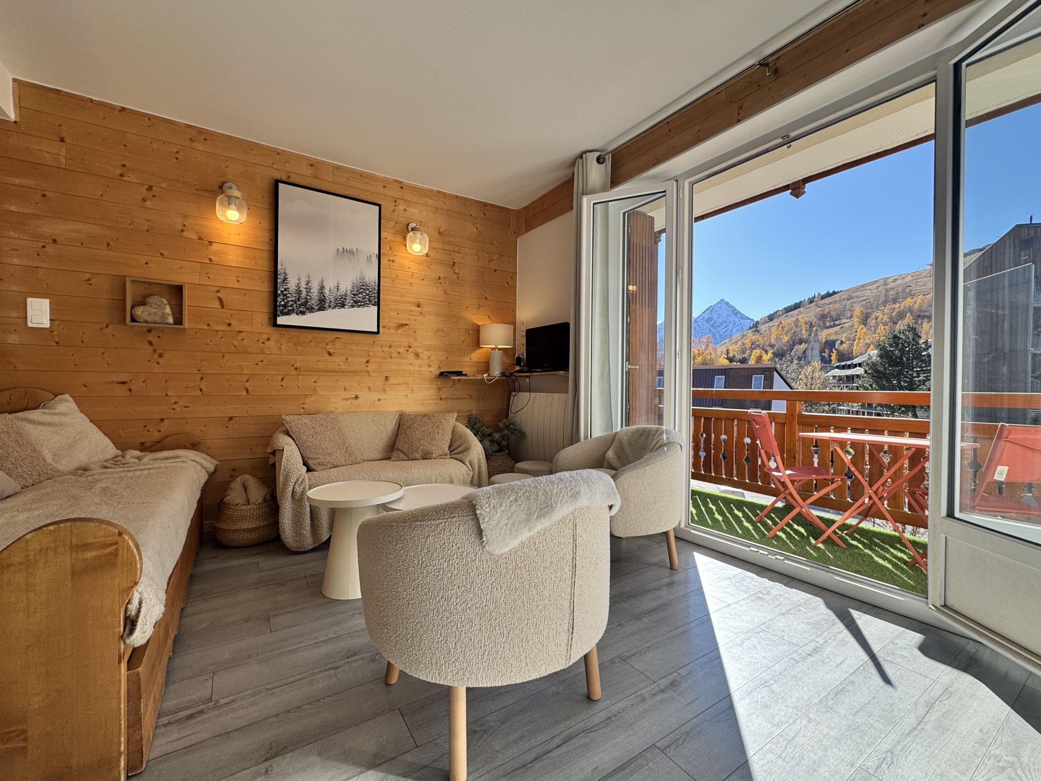 Appartement traversant rénové, proche télémix Belle Étoile !